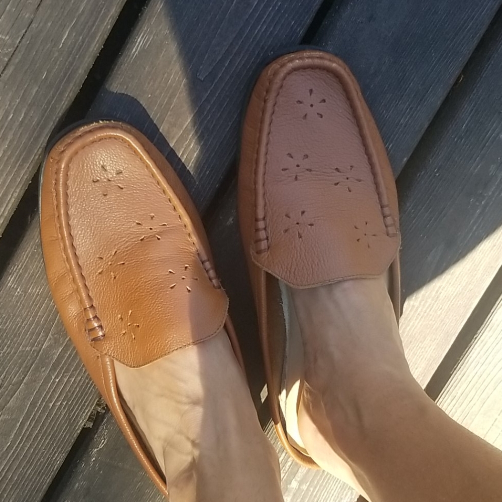 Duck Head Tan slides